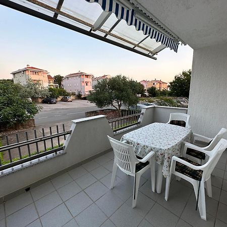 Apartmani Ana Malinska Buitenkant foto