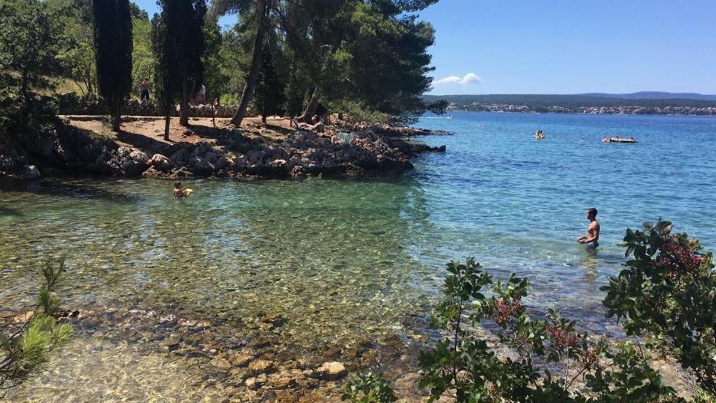 Apartmani Ana Malinska Buitenkant foto