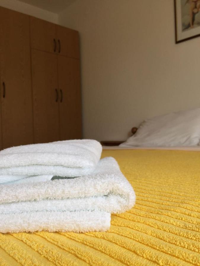 Apartmani Ana Malinska Buitenkant foto