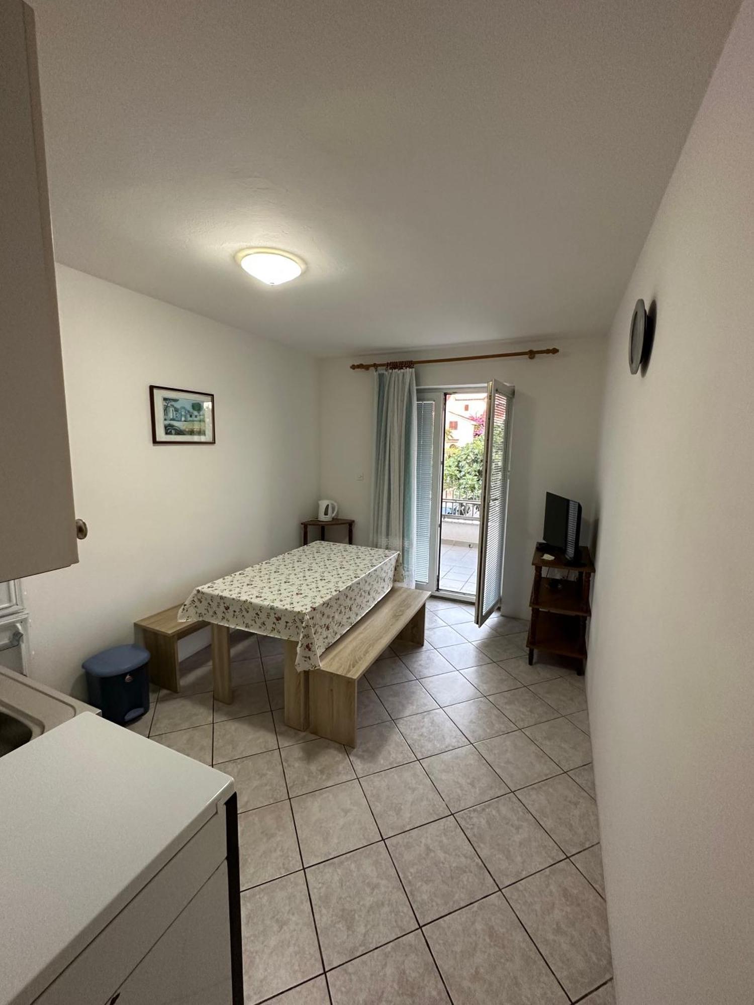 Apartmani Ana Malinska Buitenkant foto