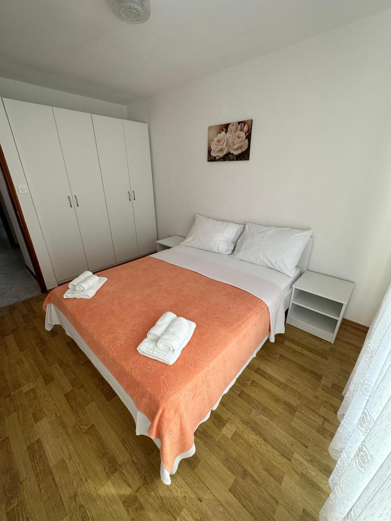 Apartmani Ana Malinska Buitenkant foto